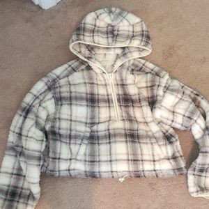 Aeropostale women's medium fluffy adjustable hoodie.